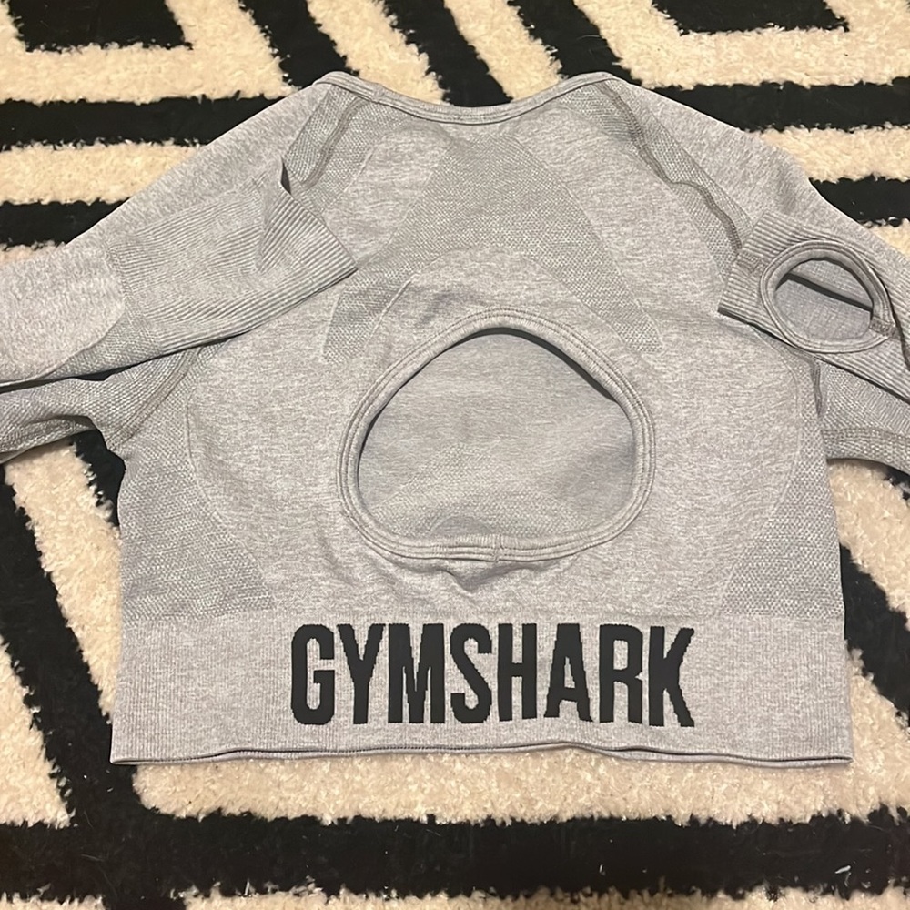 crop top - Picture 4 of 4